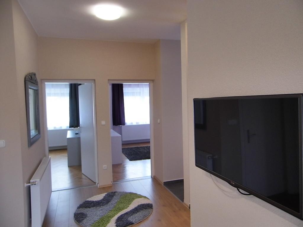 Alfa Apartman Sarvar Quarto foto