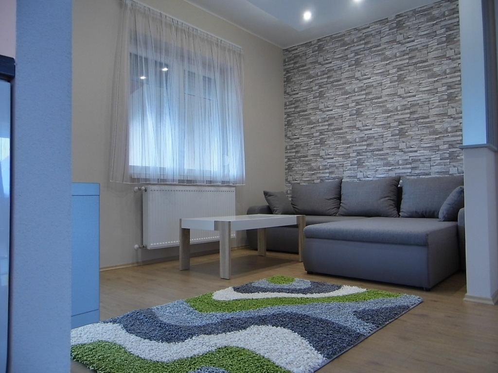 Alfa Apartman Sarvar Quarto foto